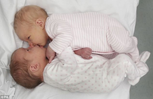 twins3 4